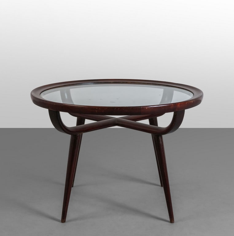 UN TAVOLINO, anni '50.  Legno di ciliegio (1 of 3)