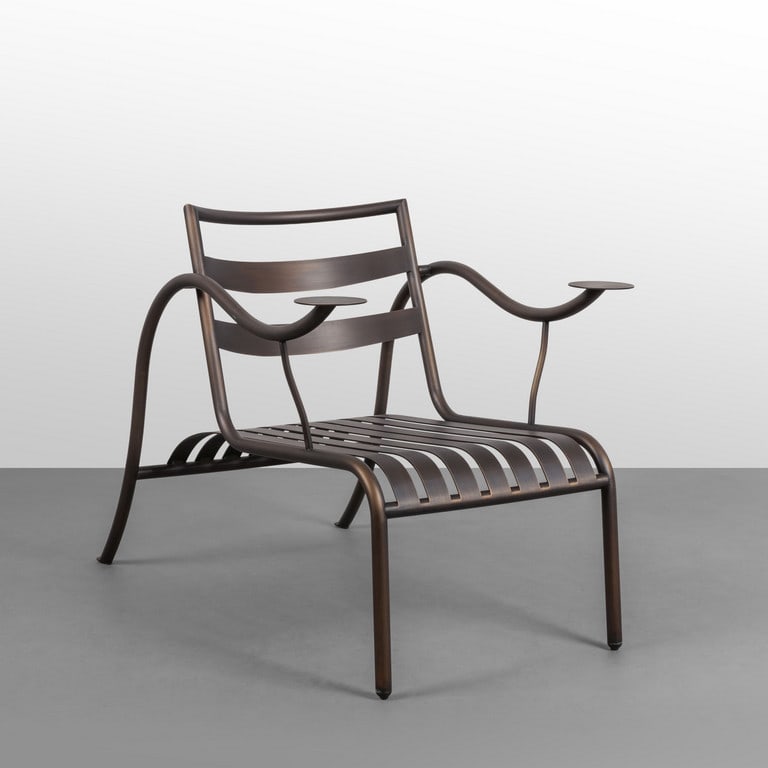 JASPER MORRISON, CAPPELLINI, 1998. Una: JASPER MORRISON, CAPPELLINI, 1998. Una poltrona 'Thinking man's chair'. Acciaio verniciato colore bronzo. Edizione limitata realizzata con questa colorazione. Etichetta della Manifattura. Altezza cm 7