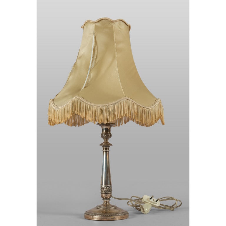 Candeliere in argento adattato a lampada, (1 of 1)