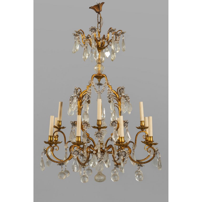 Lampadario in bronzo dorato a 12 luci, ricca: Lampadario in bronzo dorato a 12 luci, ricca decorazione in cristallo, sec.XIX diam.cm.75xh.110