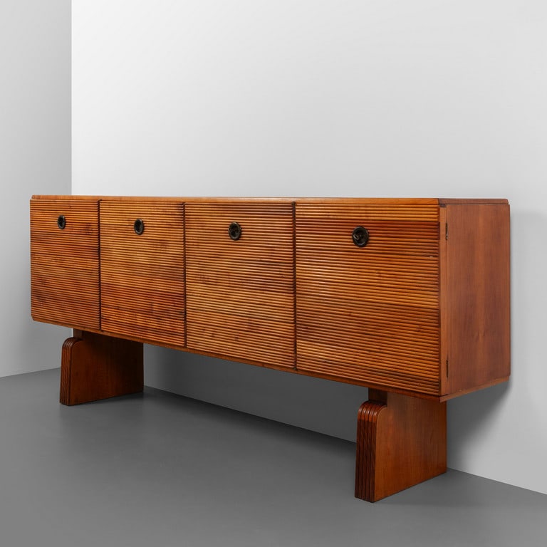 GIO PONTI, circa 1937. Una credenza. Legno (1 of 5)