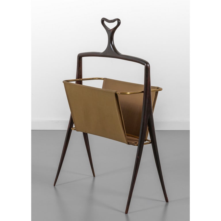 UN PORTARIVISTE, anni '50.  Legno di mogano, (1 of 2)