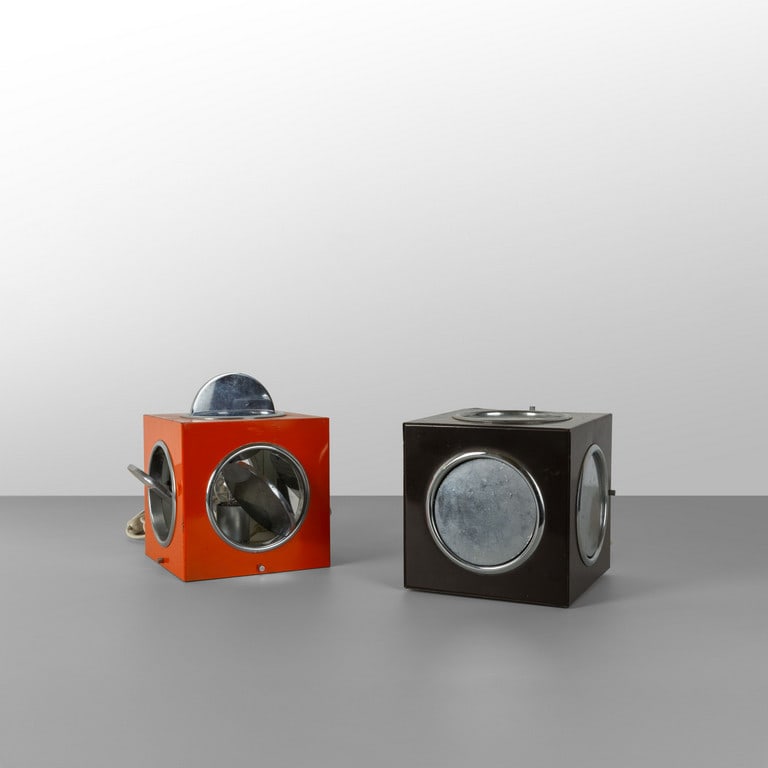 DUE LAMPADE DA TAVOLO, anni '70.  Acciaio inox (1 of 3)