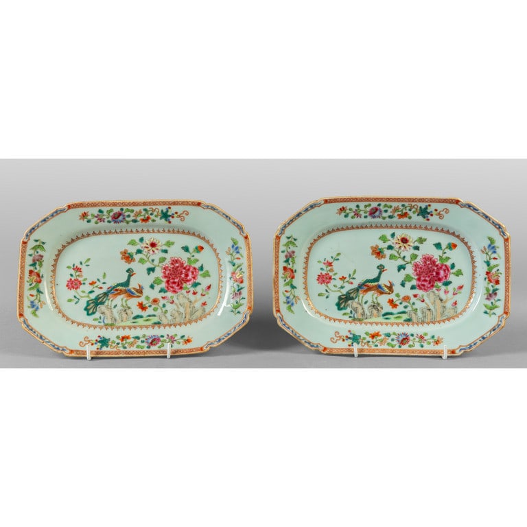 Due vassoi di forma rettangolare in porcellana (1 of 1)