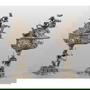 Coppia di importanti coppe in argento finemente