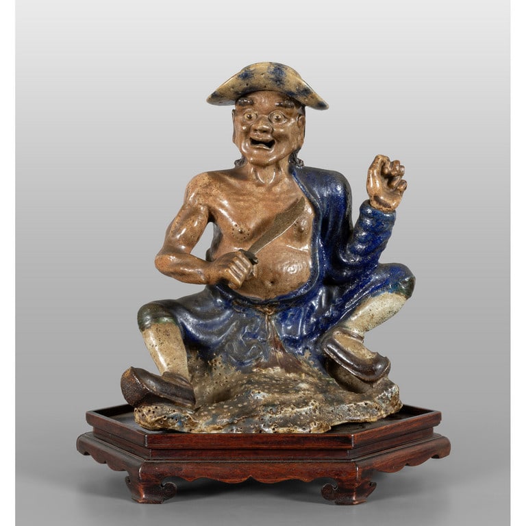 Orientale con spada, scultura in grès, Cina (1 of 2)