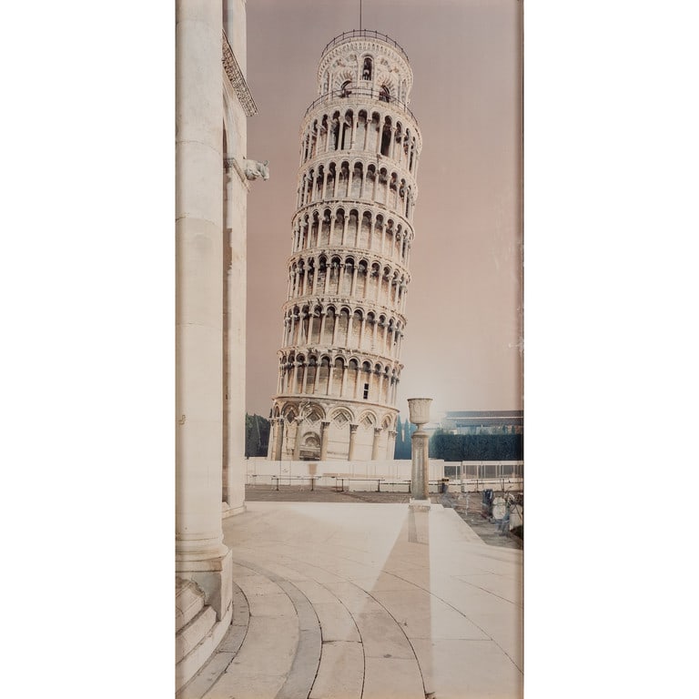 OLIVO BARBIERI (1954-) Pisa 1999 stampa: OLIVO BARBIERI (1954-) Pisa 1999 stampa fotografica a colori cm 205x101 Pisa 1999 photografic color print 80,7x39,76 in esposizione: Spazio Erasmus, Milano bibliografia: Olivo Barbieri. Illuminazioni