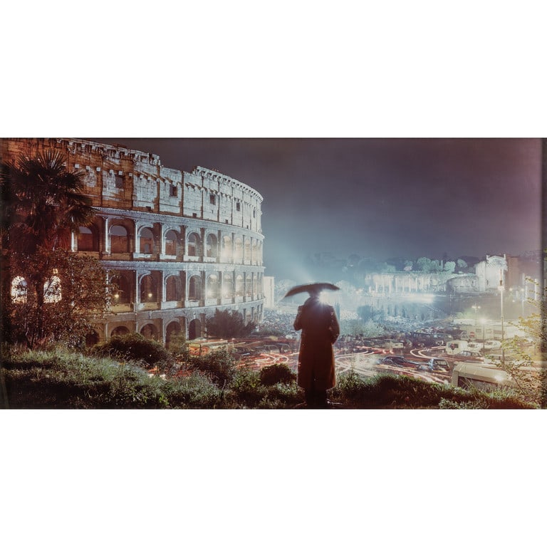 OLIVO BARBIERI (1954-) Roma 1995 stampa: OLIVO BARBIERI (1954-) Roma 1995 stampa fotografica a colori cm 60x121 (cm 65x127 con cornice) esemplare 1/6 provenienza: Studio dell'artista Roma 1995 photografic color print 23,62x47,63 in (25,59x50