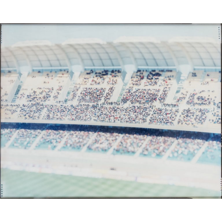 OLIVO BARBIERI (1954-) Stadio 1999 stampa: OLIVO BARBIERI (1954-) Stadio 1999 stampa fotografica a colori cm 121x153 provenienza: Fondazione Remotti, Camogli (GE) Stadio 1999 photographic color print 47,63x60,23 in provenance: Fondazione Remot
