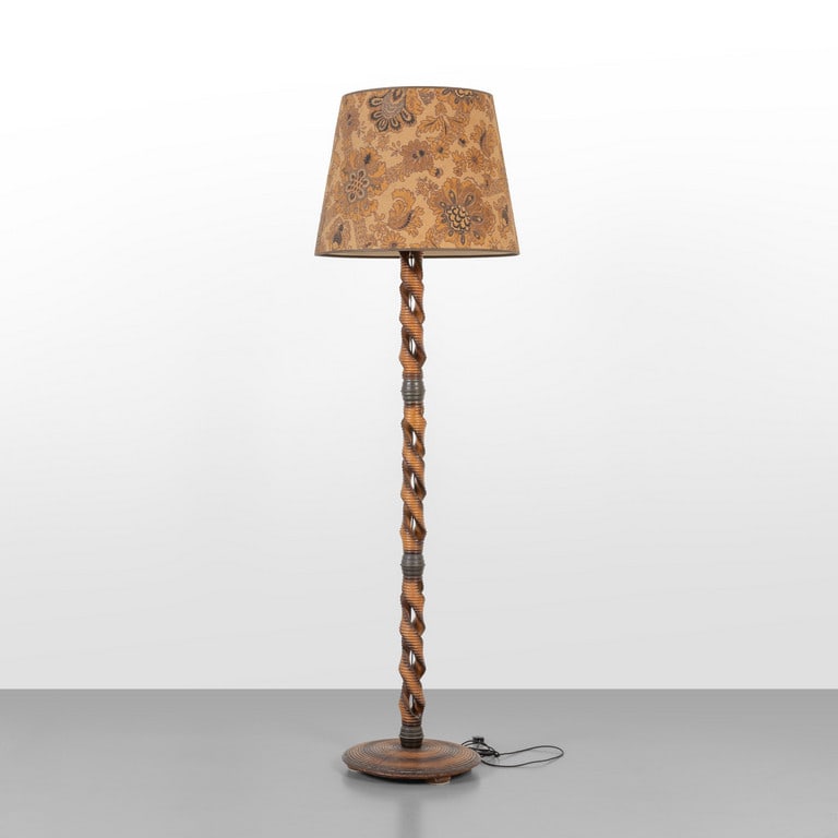 UNA LAMPADA DA TERRA, anni '40. Legno (1 of 1)