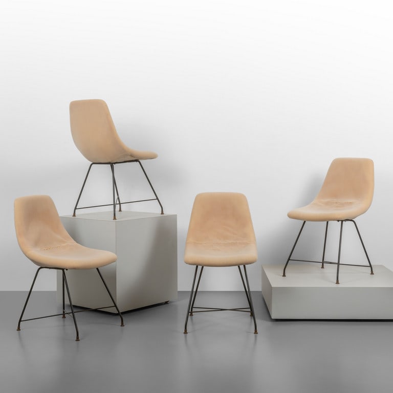 AUGUSTO BOZZI, FRATELLI SAPORITI, anni '50.: AUGUSTO BOZZI, FRATELLI SAPORITI, anni '50. Quattro sedie modello 'Athena'. Acciaio verniciato, imbottiture rivestite in tessuto. Etichette della Manifattura. Cm 80 (h) x 43 (l) x 56 (p). Letteratura: