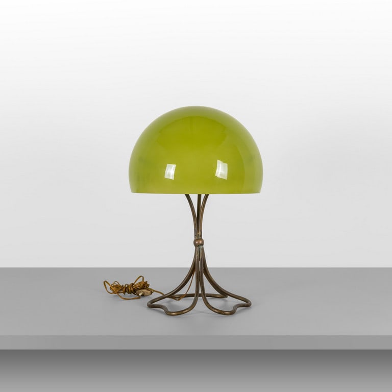 UNA LAMPADA DA TAVOLO, anni '50.  Ottone, (1 of 1)