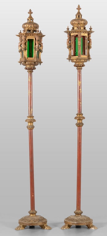 Coppia di lampioni da palazzo in legno intagliato (1 of 2)