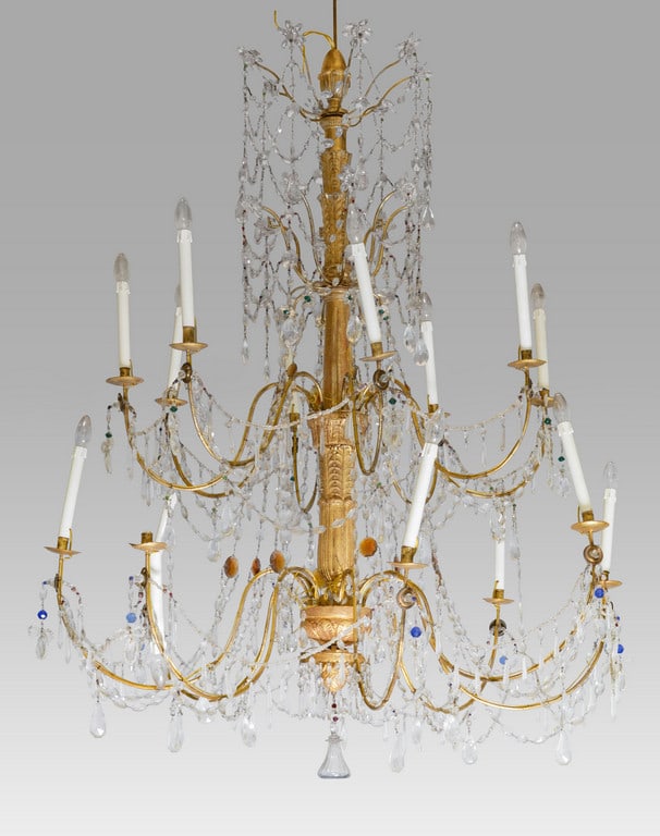 Grande lampadario a sedici luci disposte su due (1 of 1)