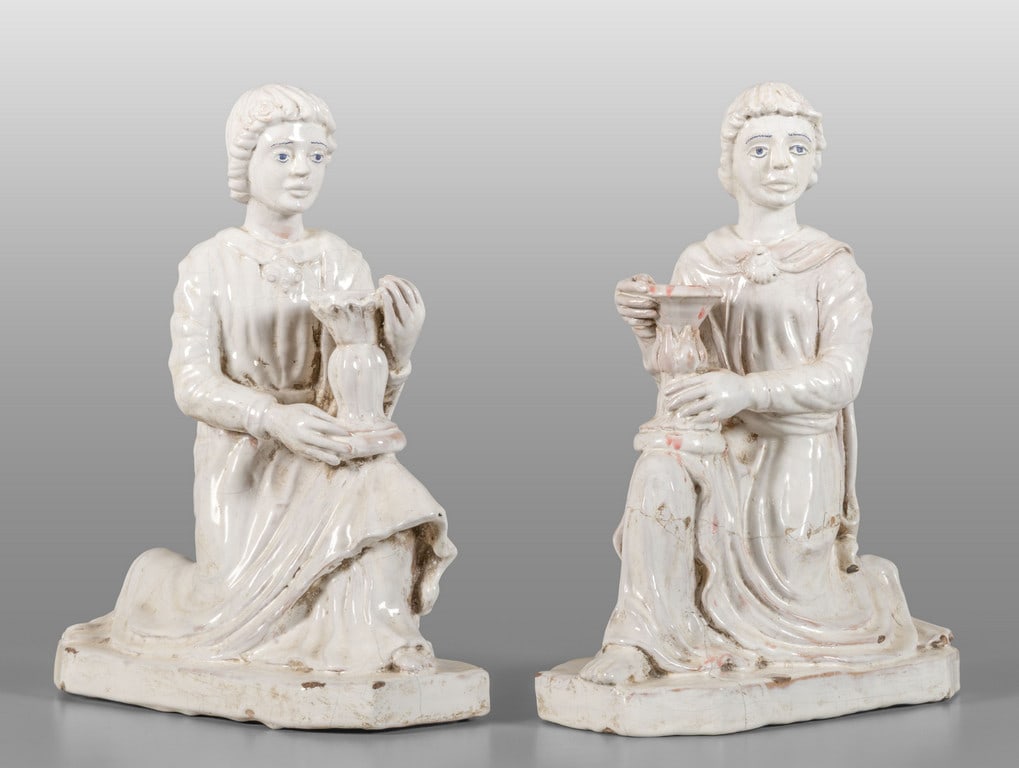 Coppia di angeli in maiolica bianca, arte (1 of 3)