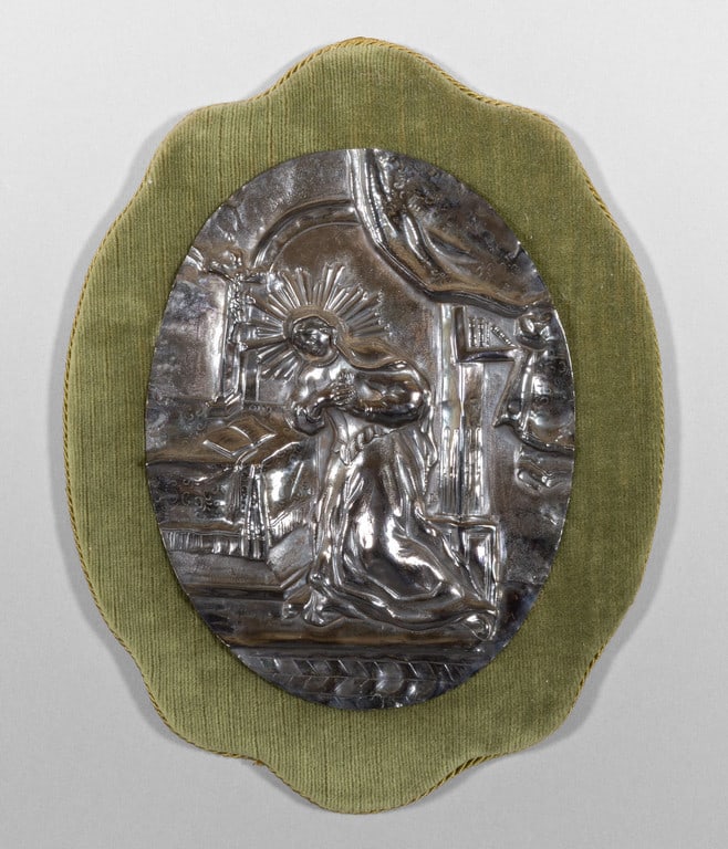 Placca in argento finemente sbalzato raffigurante (1 of 1)
