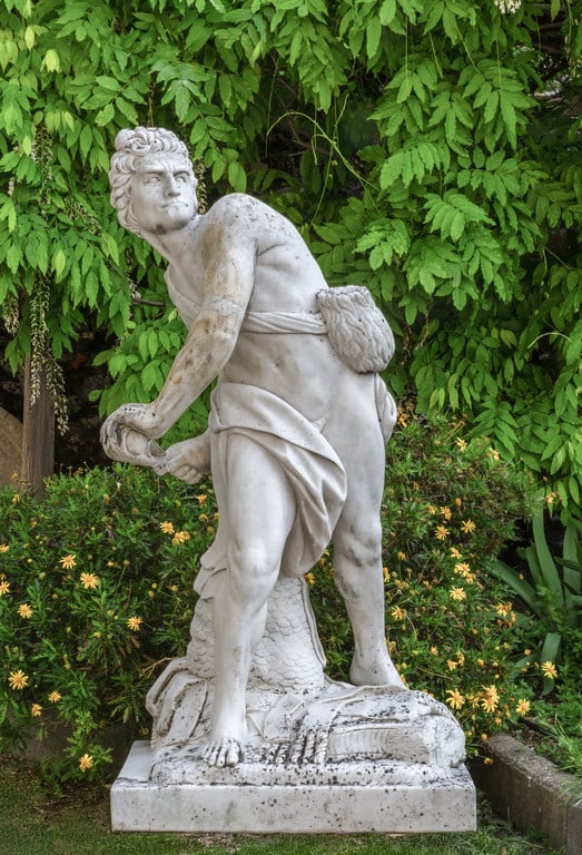 Davide nell'atto di scagliare la fionda, grande (1 of 2)