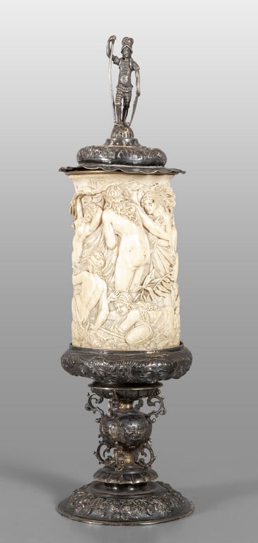 Importante tankard in avorio scolpito montato in (1 of 3)