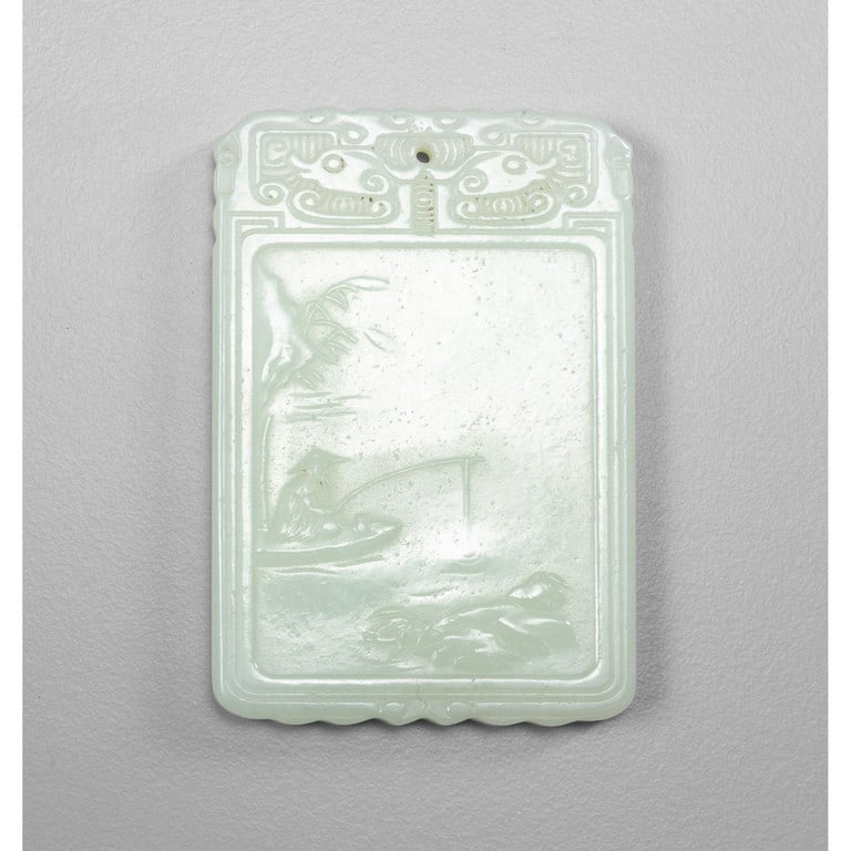 Placca in giada intagliata con paesaggio e (1 of 2)