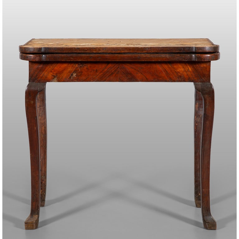 Tavolo in noce da gioco con piano apribile, (1 of 2)