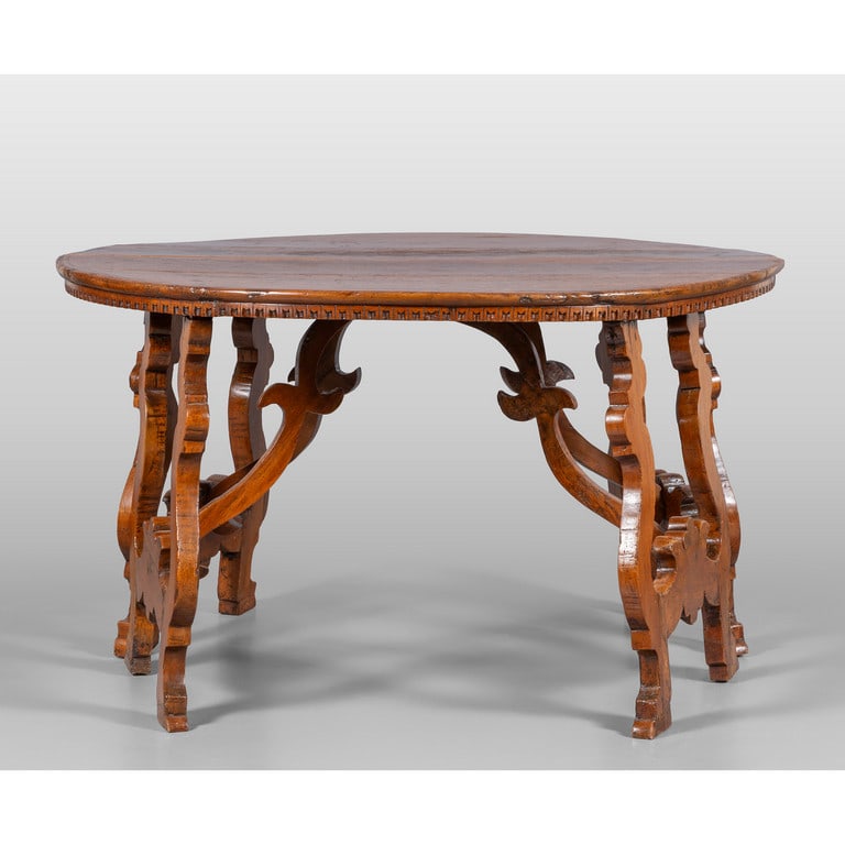 Coppia di mezzi tavoli a fratina in noce, (1 of 4)