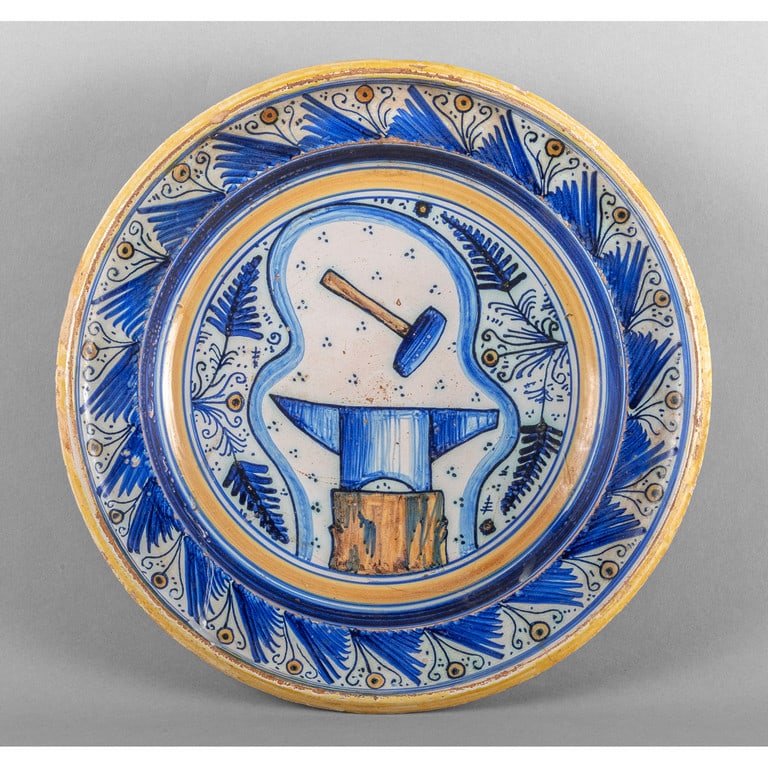 Grande piatto in maiolica policroma tesa a (1 of 1)