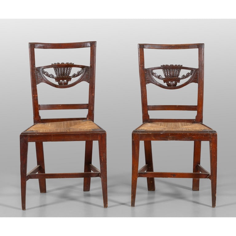 Coppia di sedie Direttorio, schienale intagliato (1 of 1)