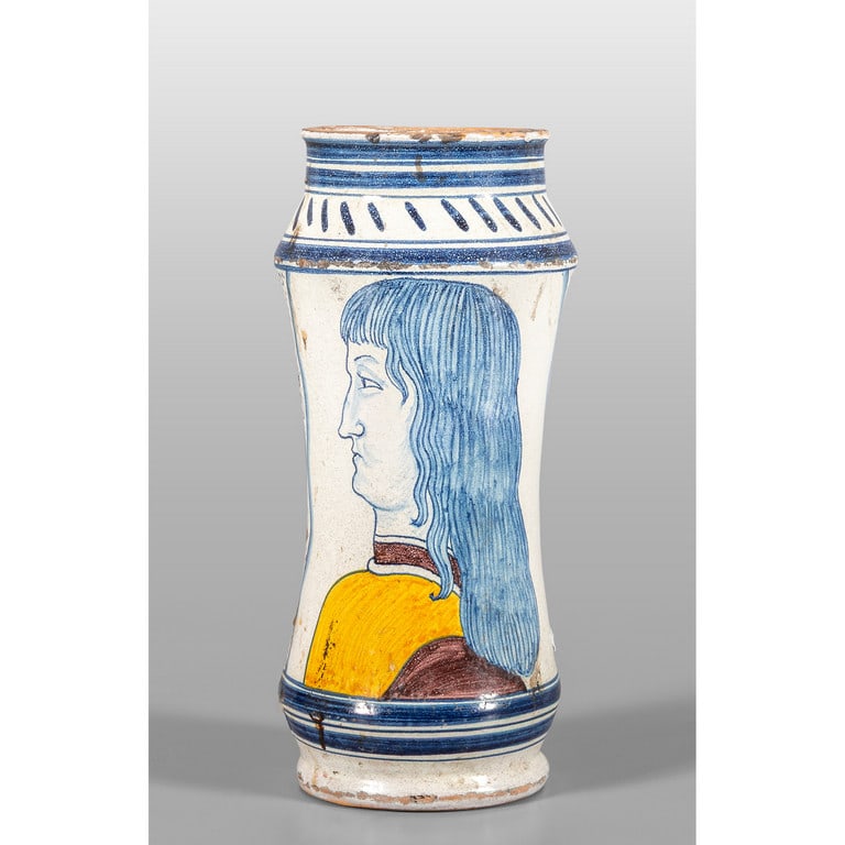 Antico albarello in maiolica con decorazione (1 of 1)
