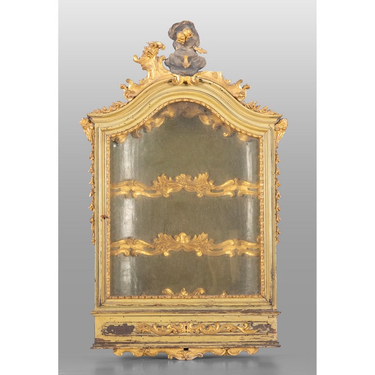 Teca in legno intagliato, dorato e laccato, (1 of 3)