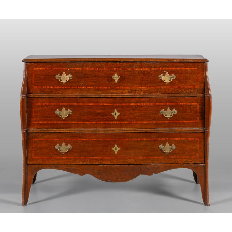 Comò Luigi XIV in noce filettato in legno di (1 of 3)