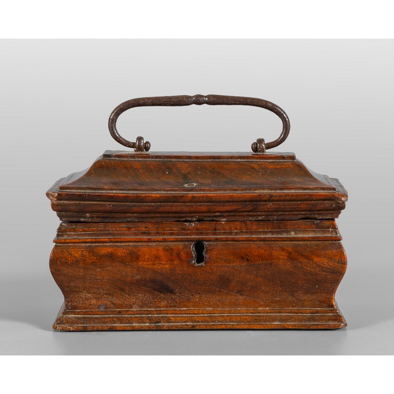 Cassina unguentaria in noce da centro di forma (1 of 2)