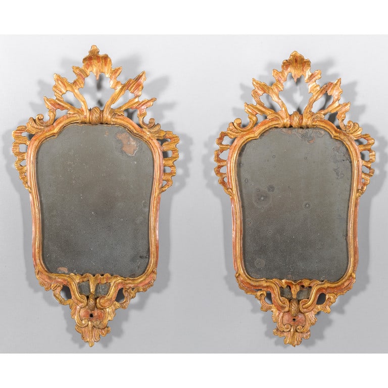 Coppia di apliques in legno intagliato e dorato, (1 of 2)