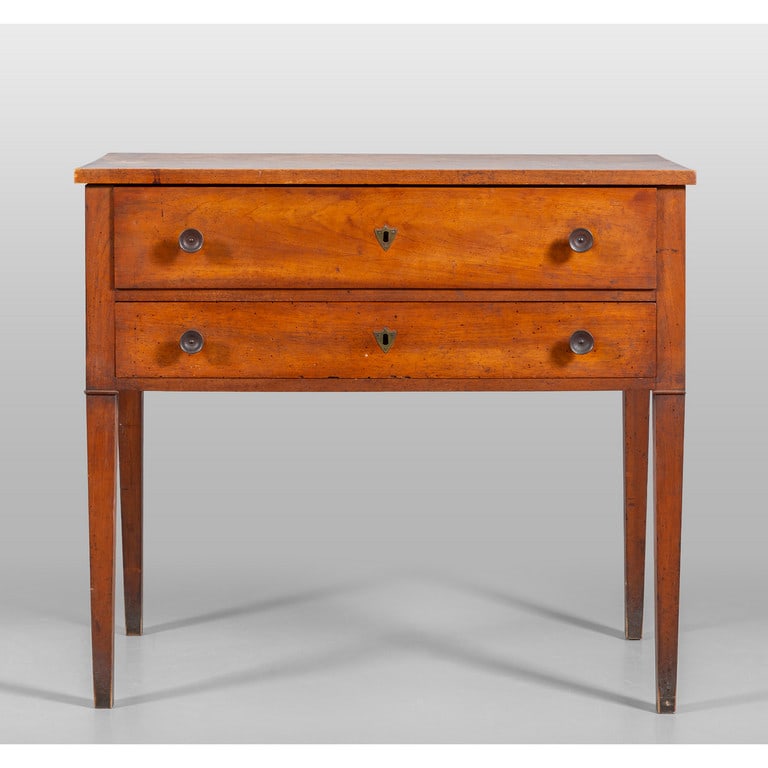 Piccolo comò Direttorio in massello di noce a due (1 of 4)