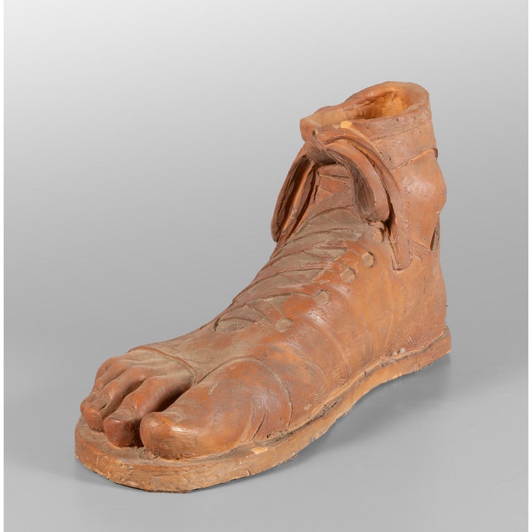 Modello di piede di colosso, scultura in (1 of 3)