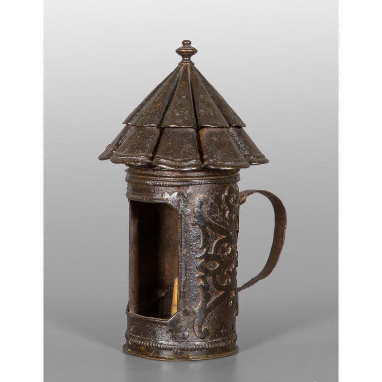 Lanterna in ferro battuto, Venezia (1 of 2)