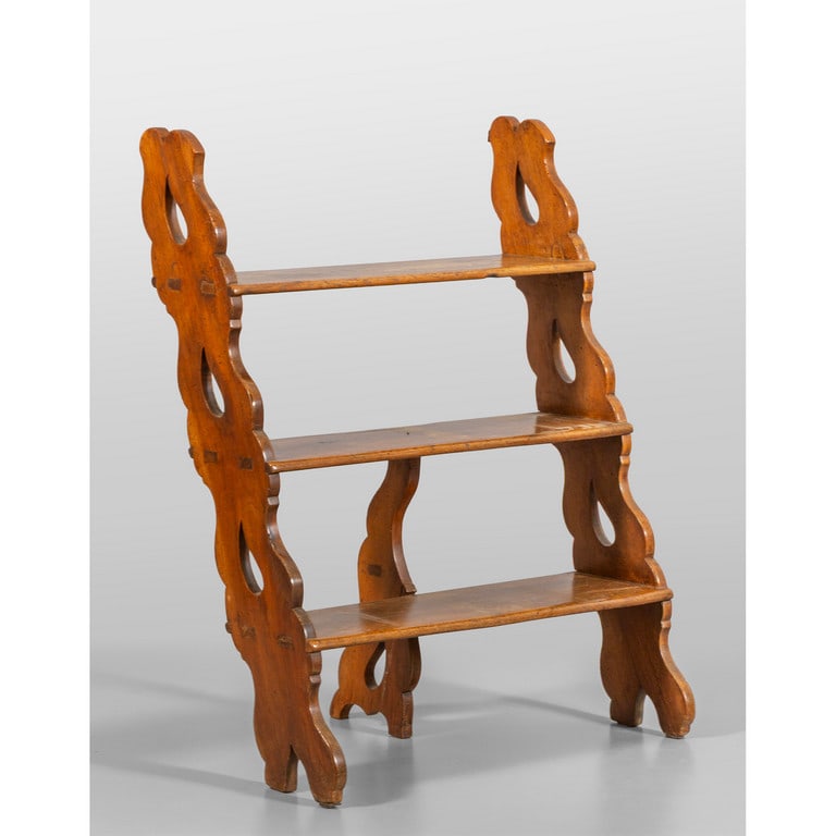 Scaletta da biblioteca in noce a tre gradini, (1 of 2)