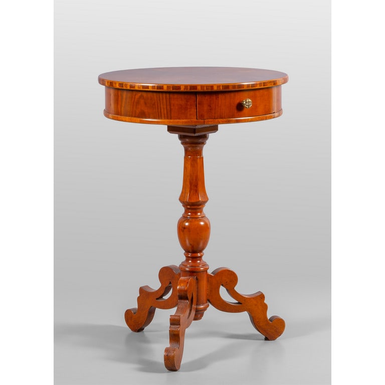 Tavolino da centro con cassetto nella fascia, (1 of 2)