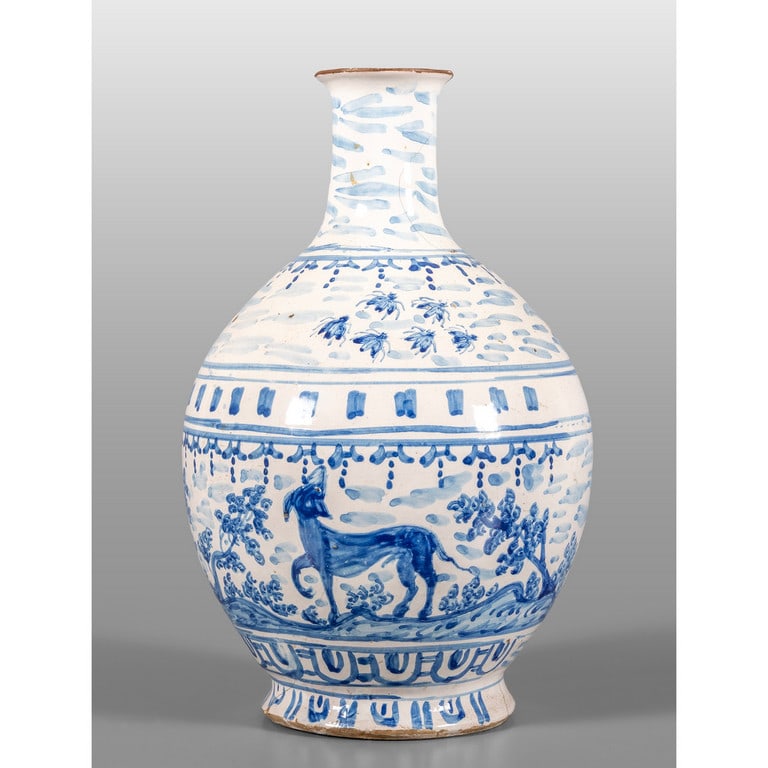 Bottiglia in ceramica monocroma decorato con (1 of 1)