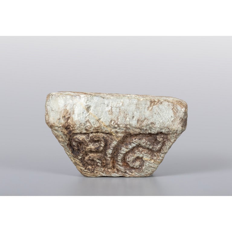 Capitello in pietra scolpita a girali, (1 of 3)