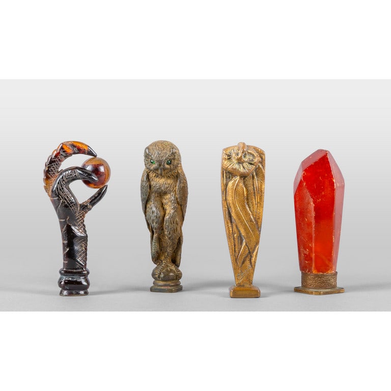 Quattro sigilli: uno in tartaruga, uno in ambra (1 of 1)