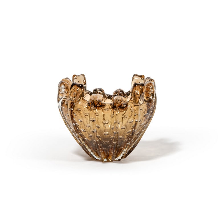 VENINI,1955 circa. Una coppa costolata ambra a (1 of 2)