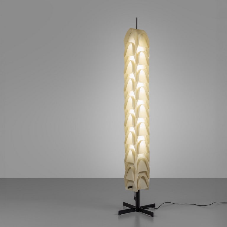 UNA LAMPADA DA TERRA, anni '60. Struttura in (1 of 5)