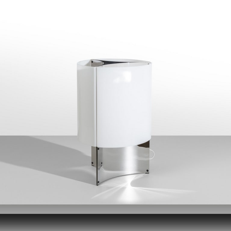 MASSIMO VIGNELLI, ARTELUCE, 1965. Una lampada (1 of 4)