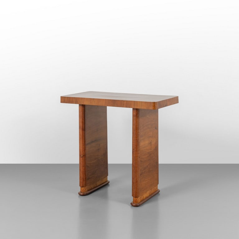 UNA CONSOLE, anni '40. Legno di noce. Cm (1 of 4)