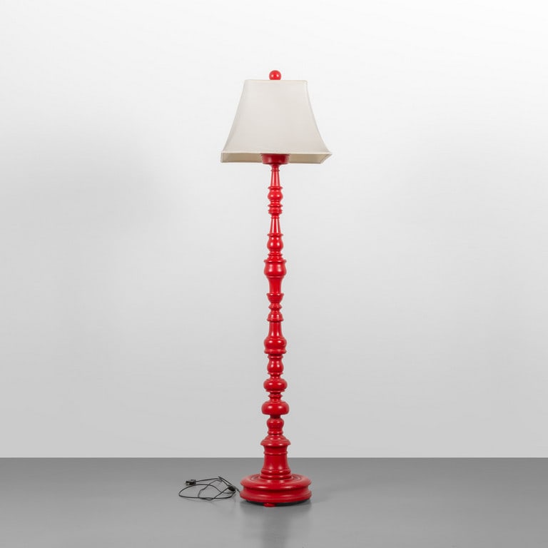 UNA LAMPADA DA TERRA, anni '70. Legno tornito (1 of 1)