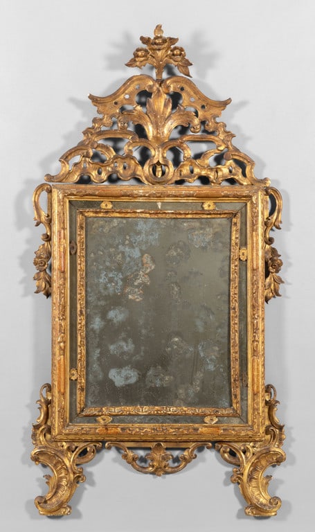 Specchiera in legno finemente intagliato e (1 of 2)