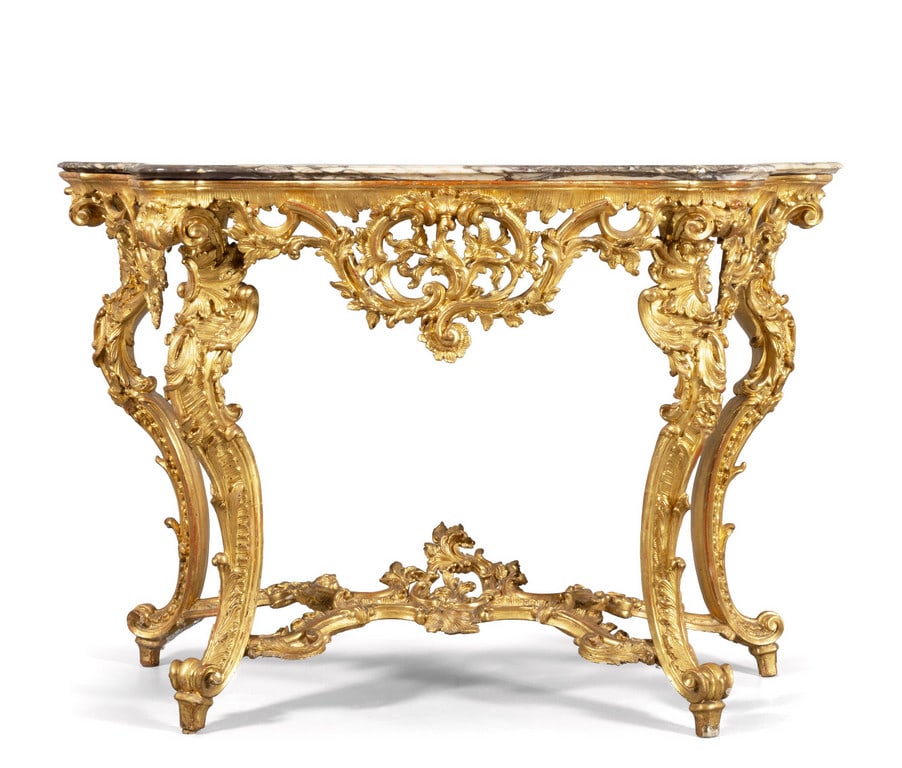 Console Luigi XV a due gambe in legno finemente: Console Luigi XV a due gambe in legno finemente intagliato e dorato, piano in marmo Verde Alpi coevo, Genova I metà sec.XVIII cm. 127x66 h. 88