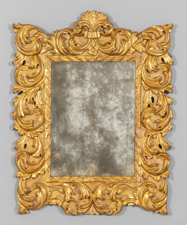 Specchiera in legno finemente intagliato e (1 of 2)