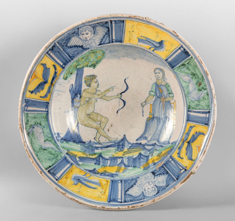 Grande piatto in maiolica policroma raffigurante (1 of 1)