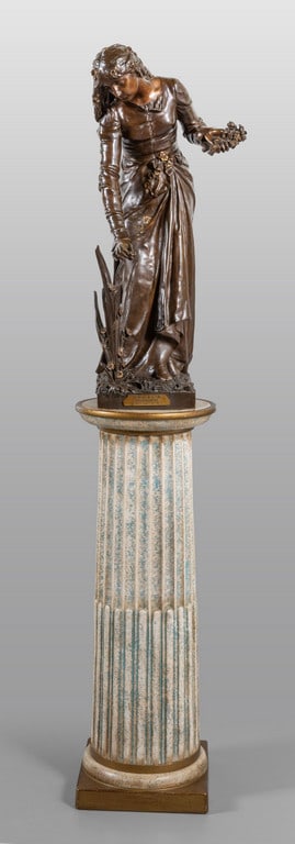 Ofelia, scultura in bronzo brunito poggiante su (1 of 3)